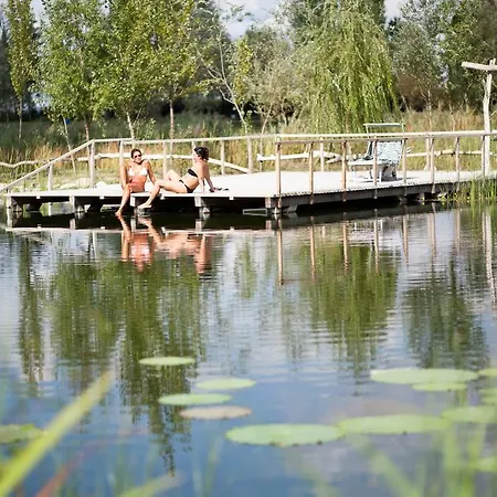 Ai Due Laghi 감불라가