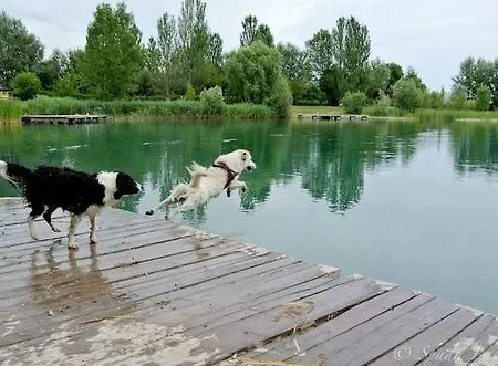 Ai Due Laghi Landhuis Gambulaga