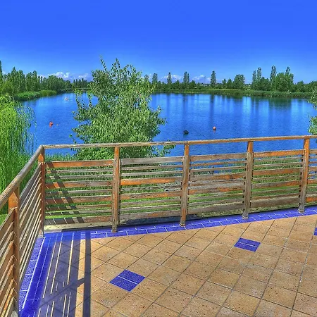 Ai Due Laghi 감불라가